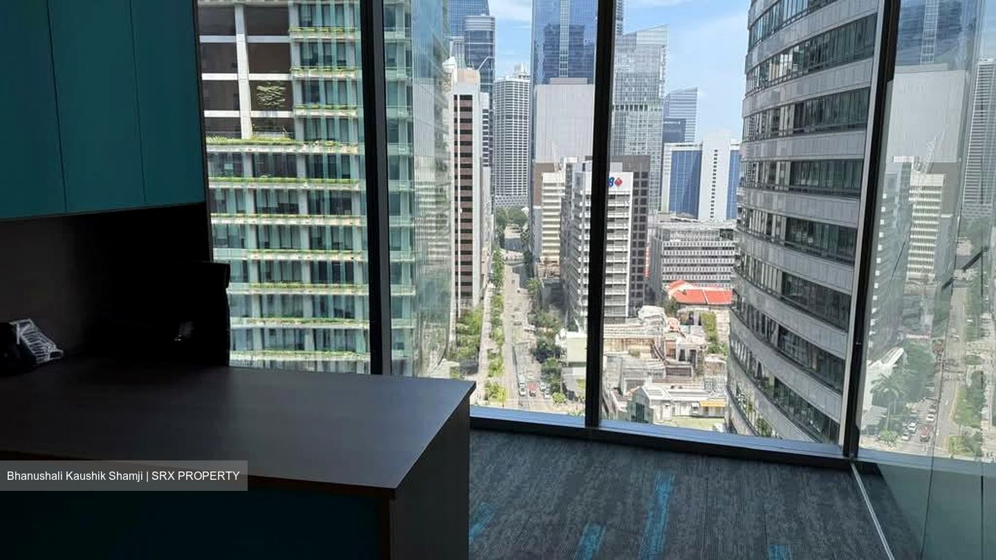 PLUS (D1), Office #594480171